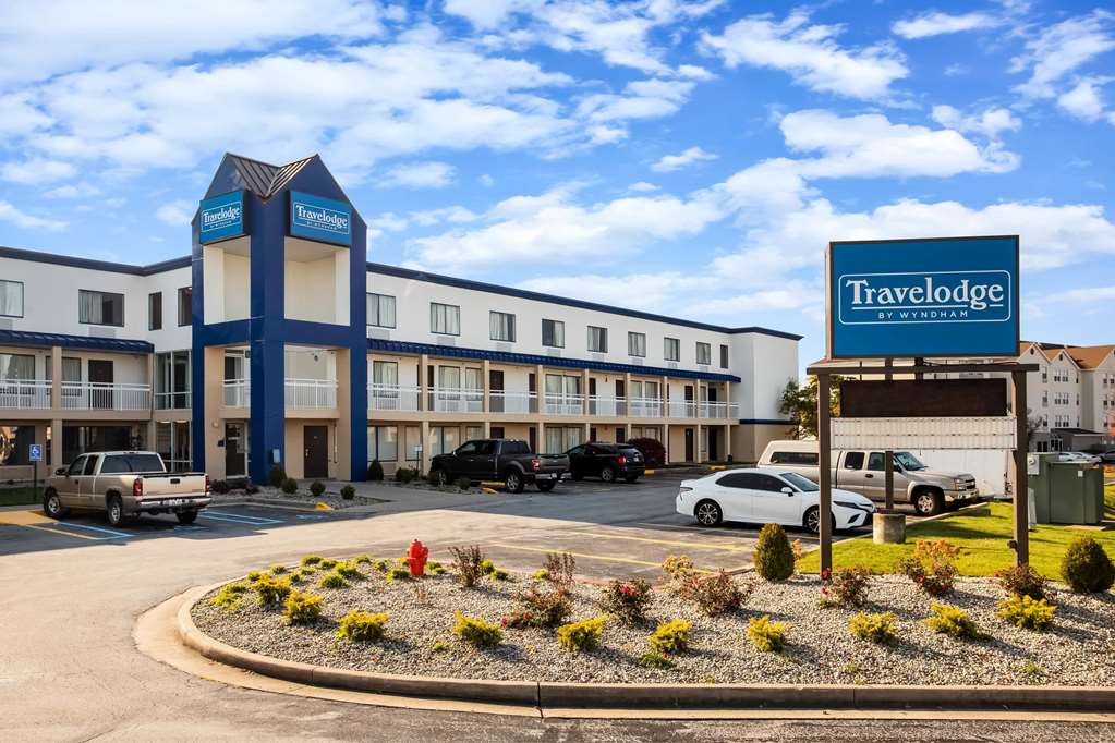Travelodge by Wyndham Fort Wayne North - featured photo