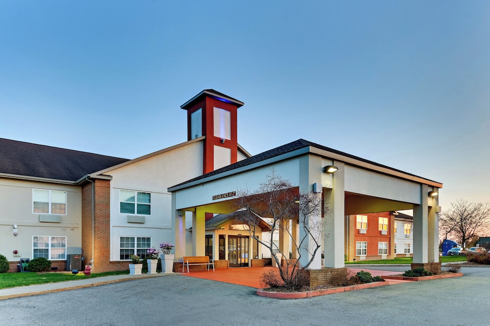 Holiday Inn Express Hotel & Suites Bad Axe by IHG - photo 66