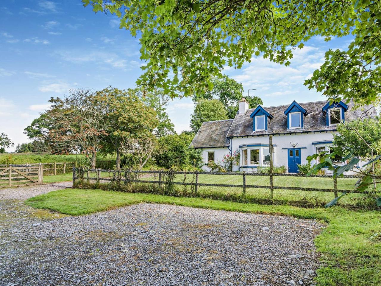5 Bed in Dunkeld 90585 - last minute hotel in Unknown City