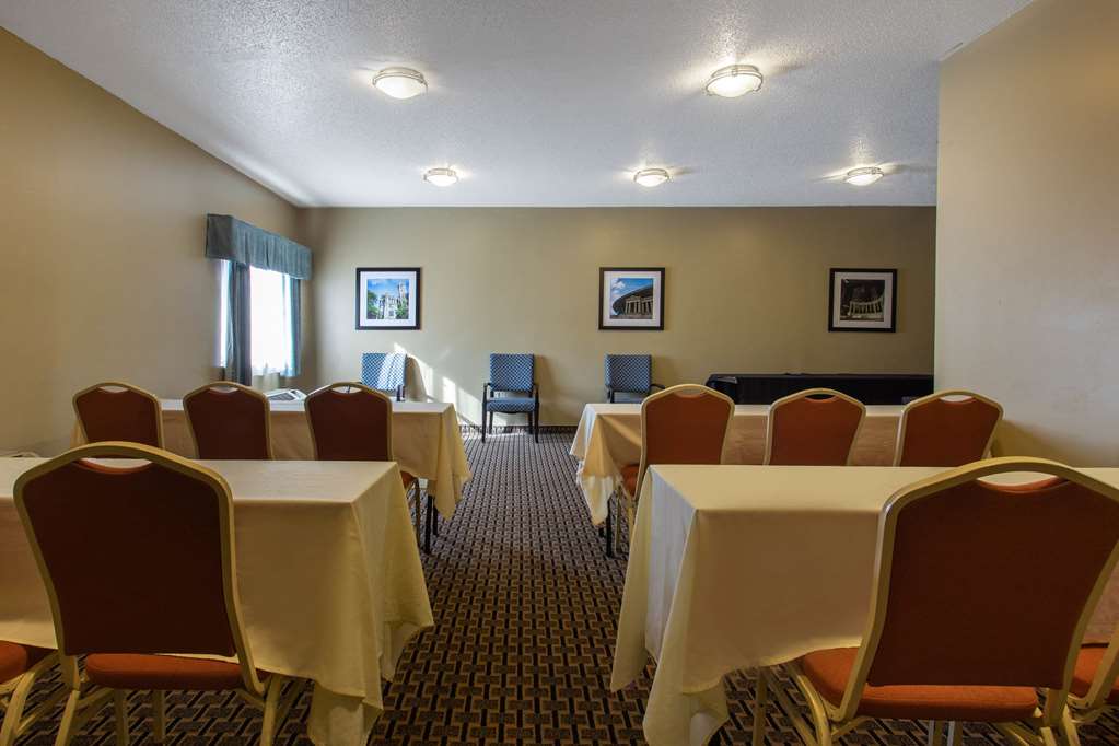 Ramada by Wyndham Glendale Heights Lombard - photo 19