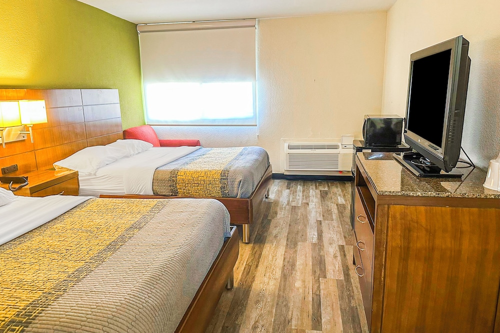 Jackson Hotel & Convention Center - photo 23