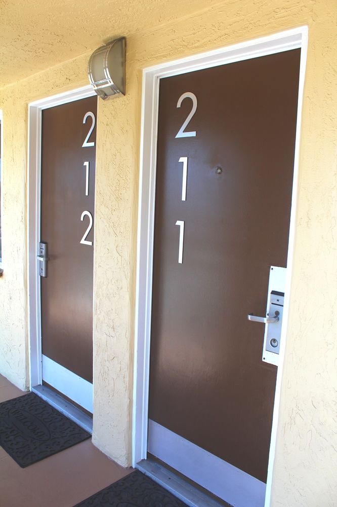 Marina Inn and Suites - photo 5
