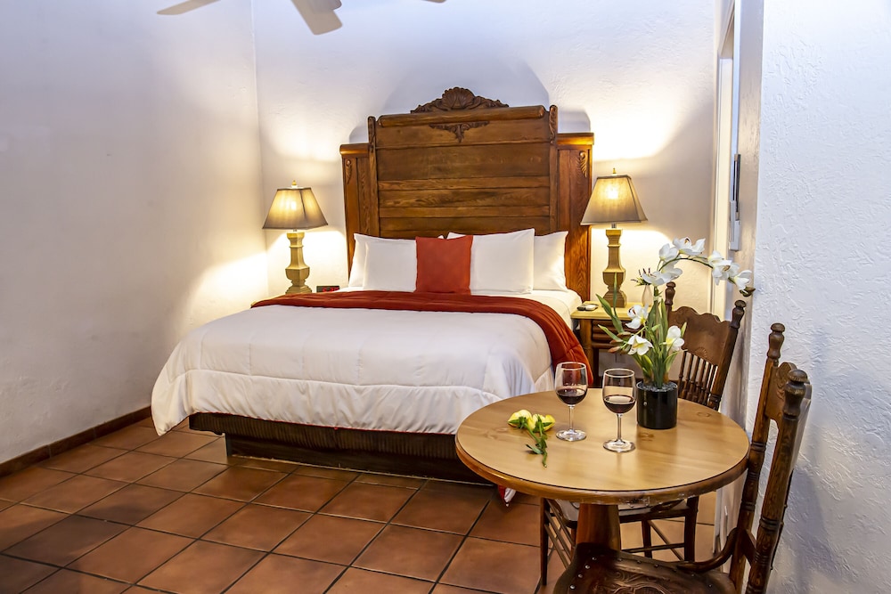Hotel California a Town and Desert Boutique Hotel - photo 9