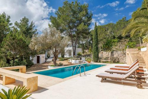 Surf House — 4-Star Luxury Hotel in Sant Josep De Sa Talaia, Spain