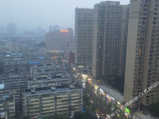 Huge Time Hotel - last minute hotel in Wuhan