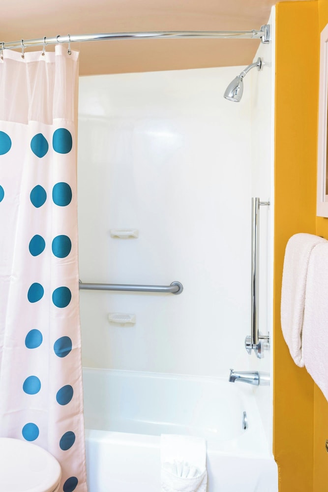 Towneplace Suites By Marriott Kennesaw - photo 13