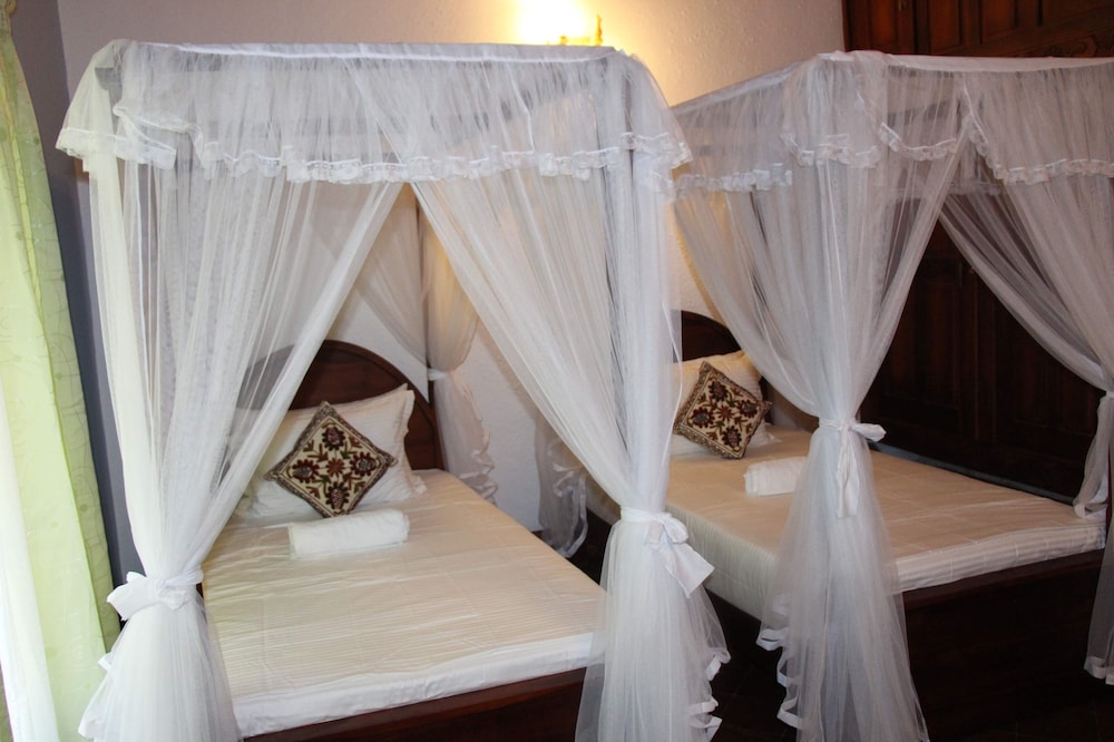Xotic Resort - carbon neutral hotel in Kurunegala