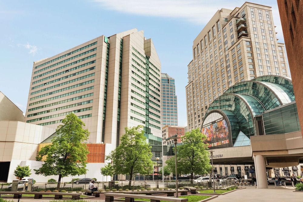 Embassy Suites by Hilton Indianapolis Downtown - featured photo
