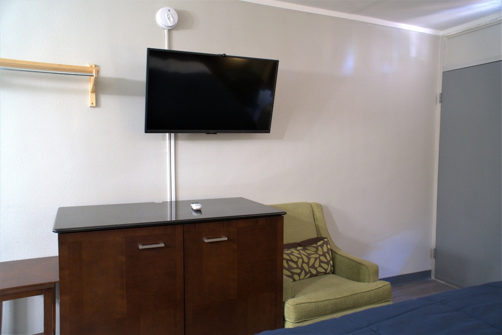 Eastern Shore Motel - photo 4