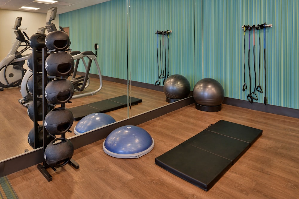 Holiday Inn Express & Suites Alachua Gainesville Area by IHG - photo 45
