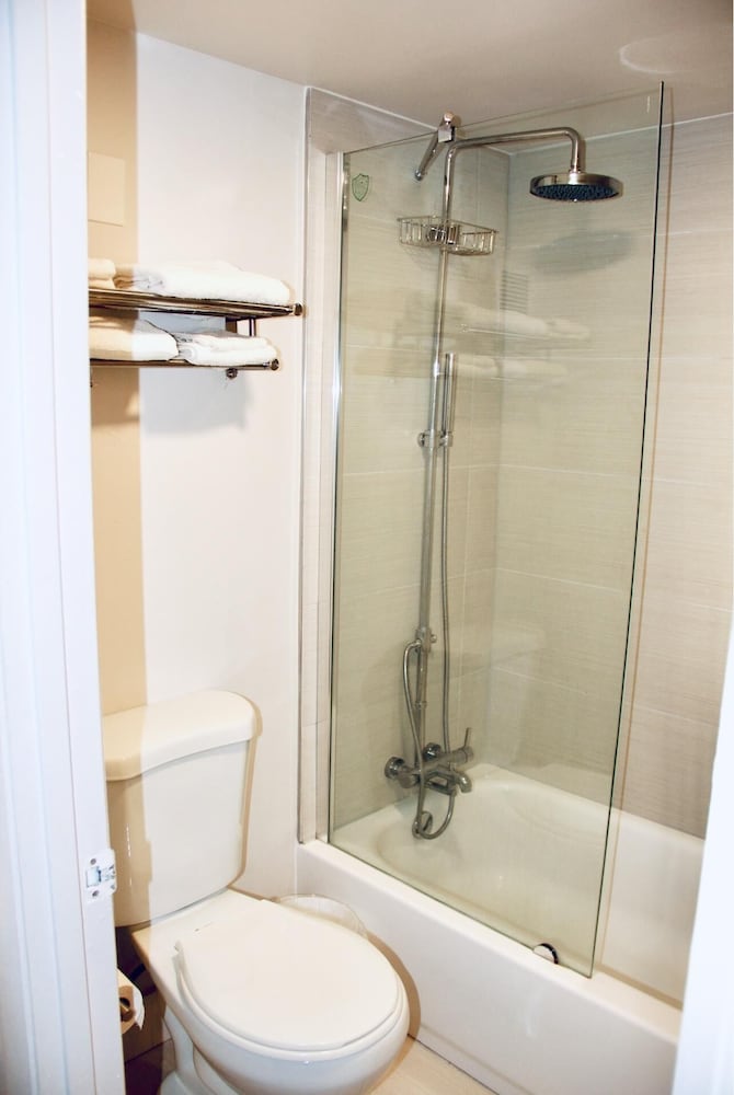 1 1 Condo hotel With Double bed and Community Pool Miles From Disney - photo 11