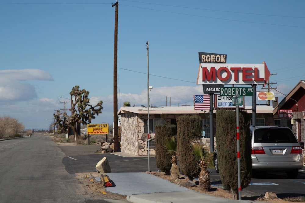Boron Motel - photo 26