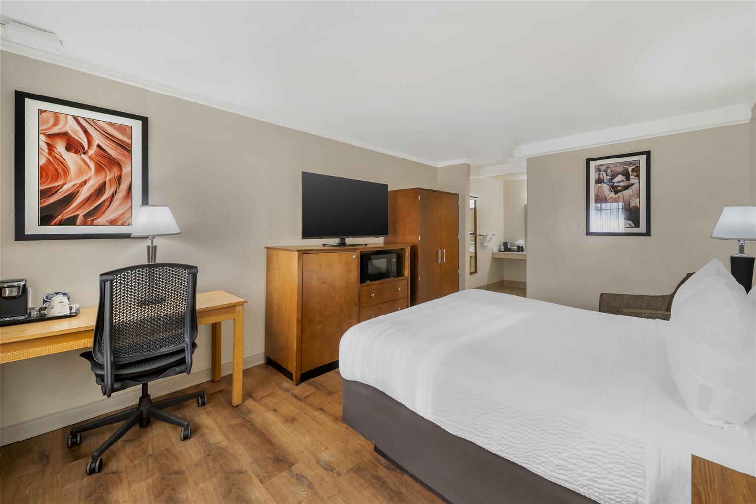 Best Western Plus Northwoods Inn - photo 32