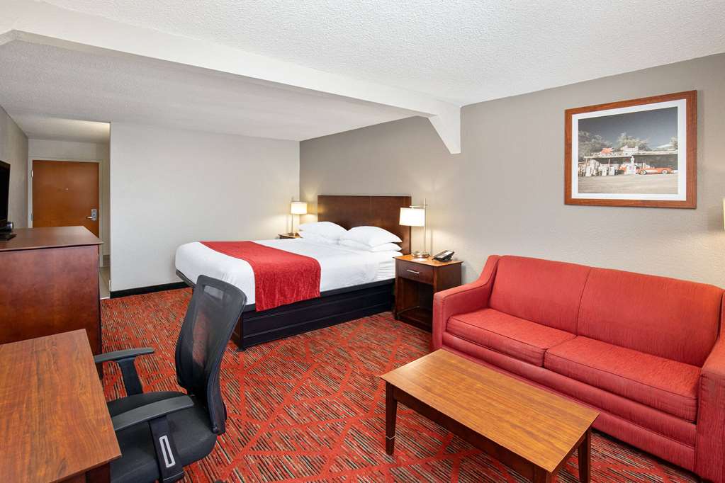 Ramada by Wyndham Bowling Green - photo 13