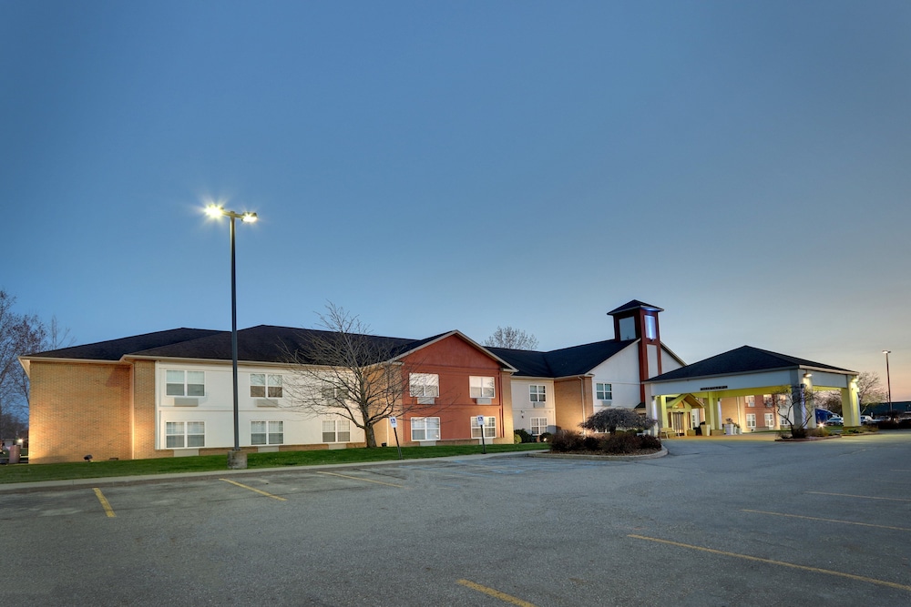 Holiday Inn Express Hotel & Suites Bad Axe by IHG - photo 56