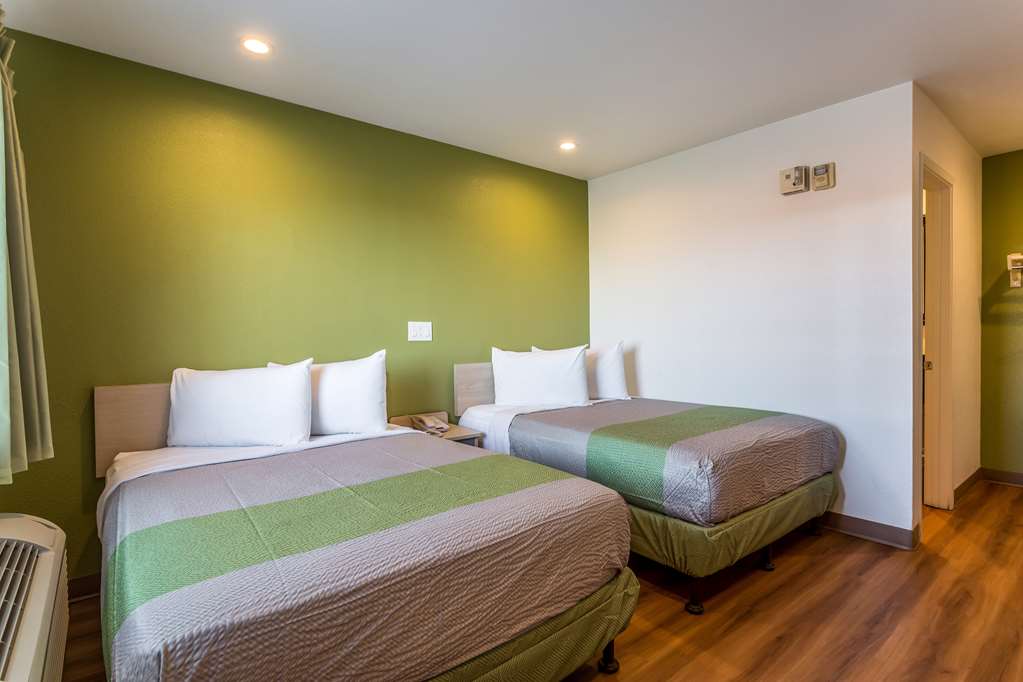 Motel 6 Needles CA - photo 14
