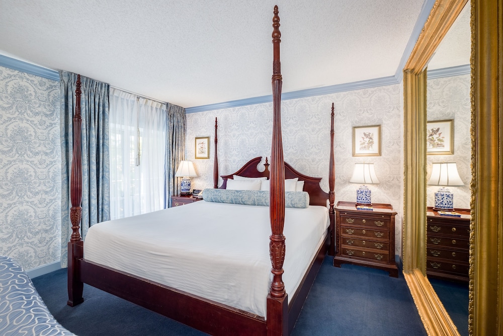 The Farmington Inn & Suites - photo 16