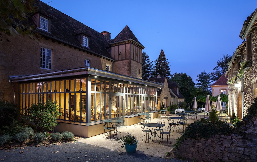 Hotel Restaurant La Hoirie in Sarlat-La-Caneda, France