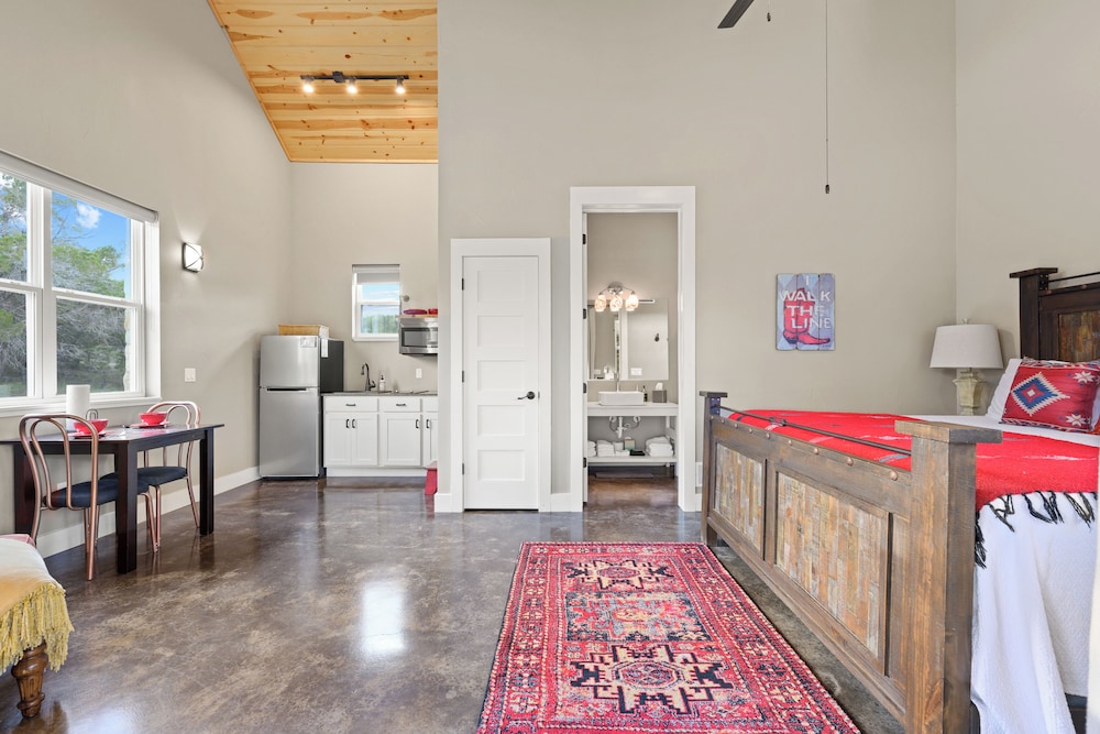 Hill Country Casitas - photo 16