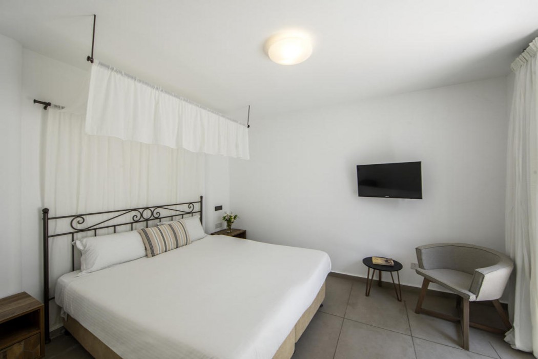 Aliathon Resort