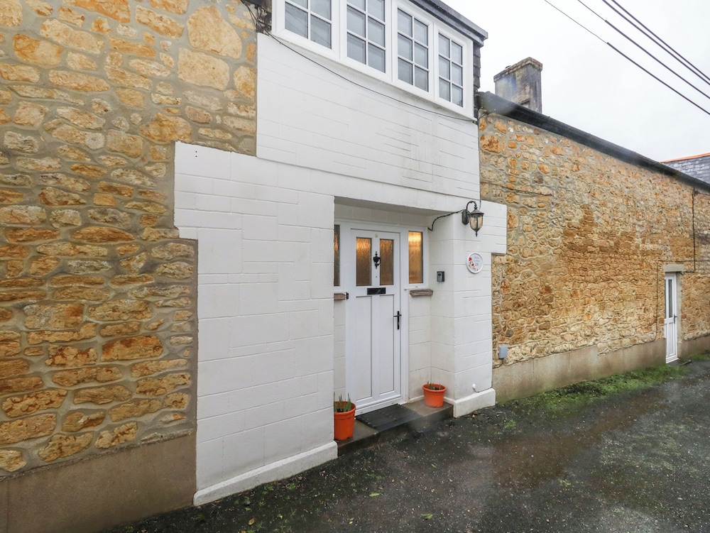 Poppy Cottage — 4-Star Luxury Hotel in Beaminster, United Kingdom