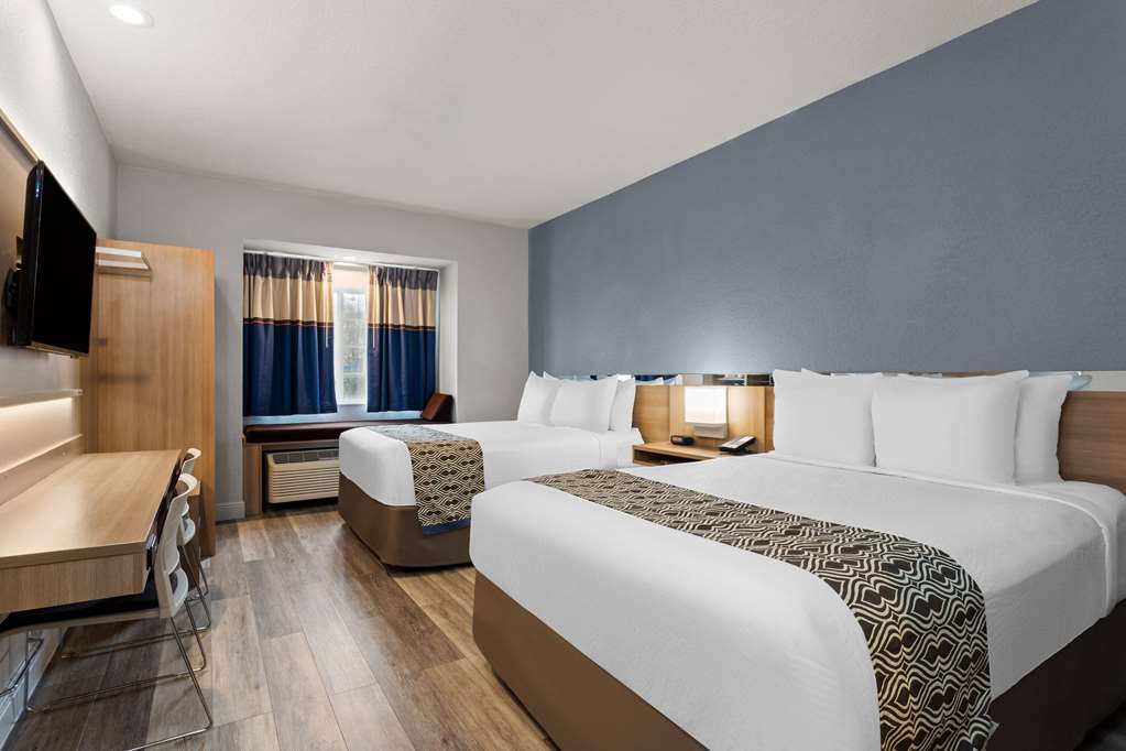 Microtel Inn & Suites by Wyndham Zephyrhills - photo 21