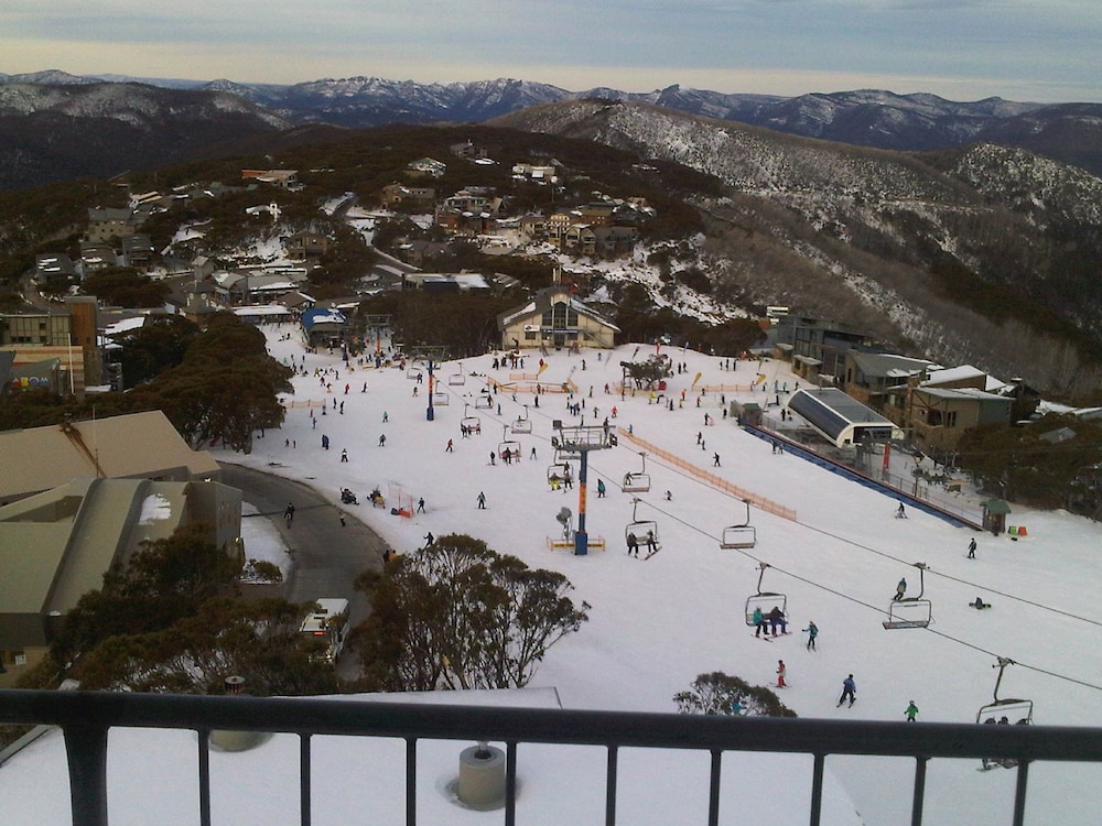 Twin Towers 701a — Mount Buller