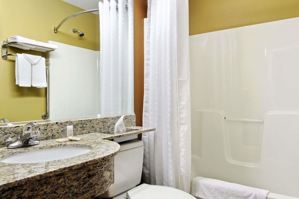 Microtel Inn & Suites by Wyndham Marietta - photo 14