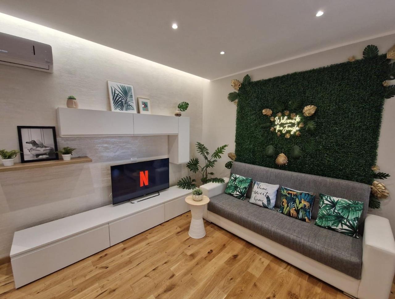 Urban Jungle Santa Rita Family Home — 4-Star Luxury Hotel in Turin, Italy
