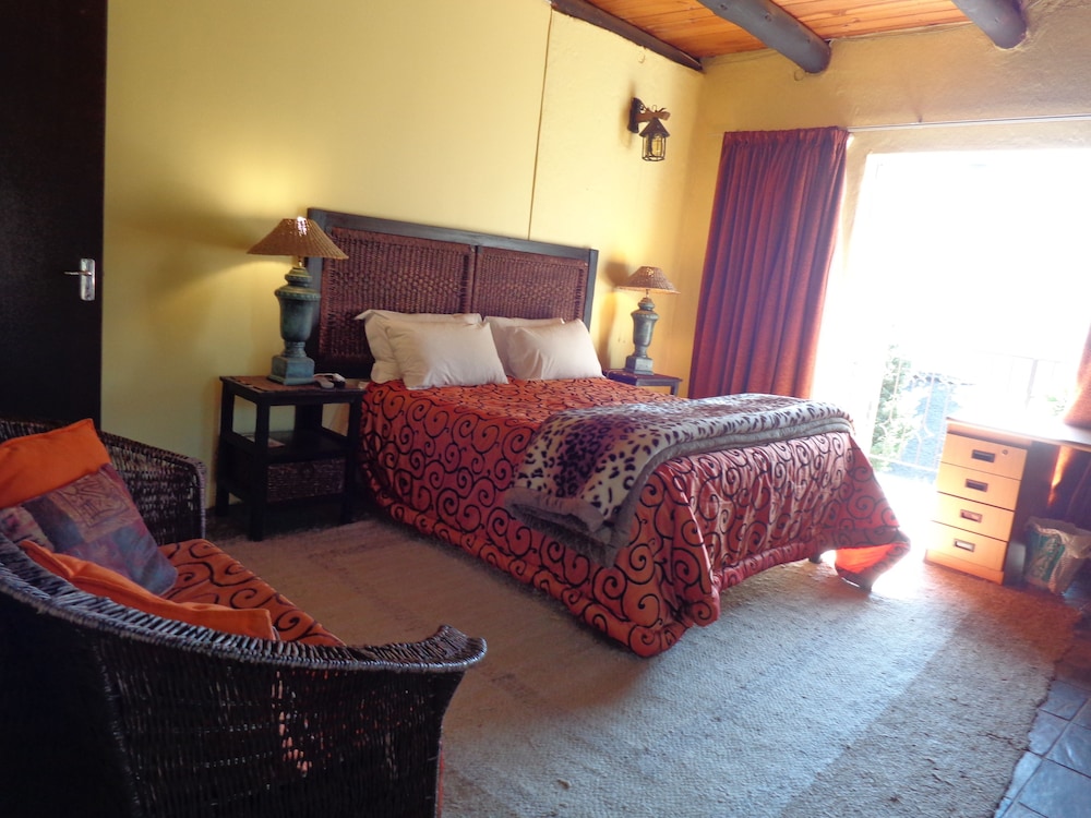 Tree Tops and Treats Guest House