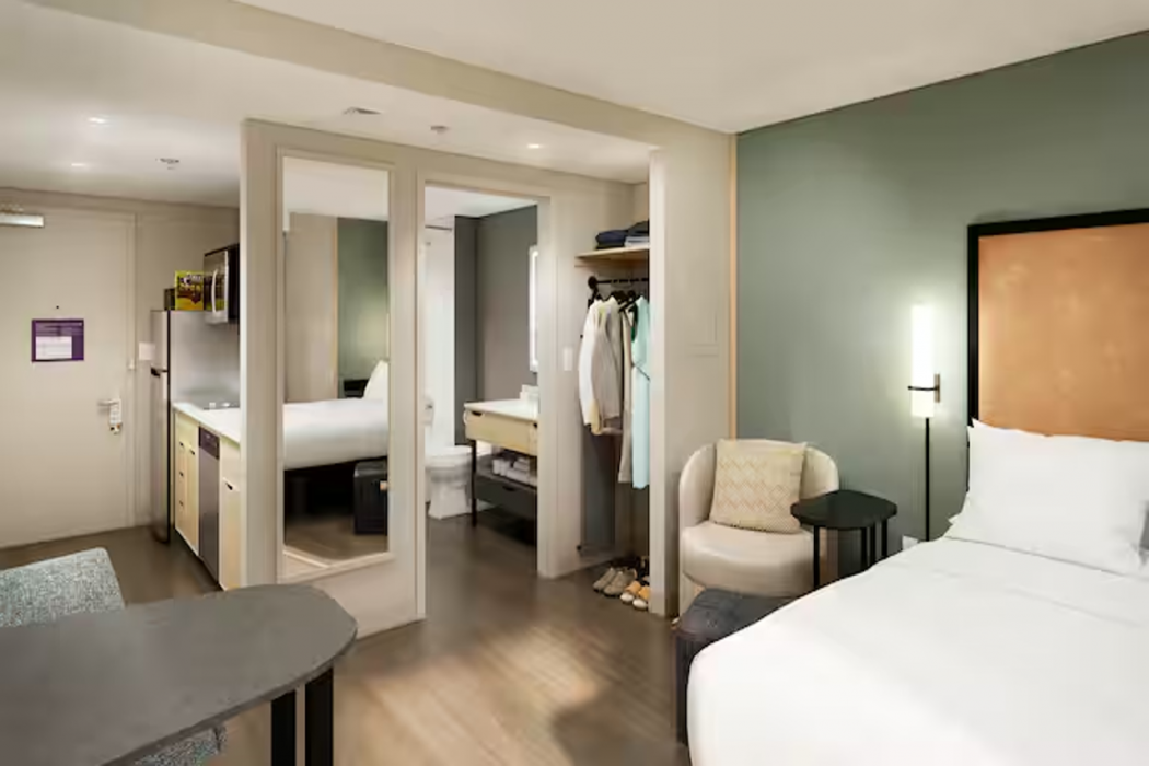 LivSmart Studios by Hilton Kokomo - photo 7