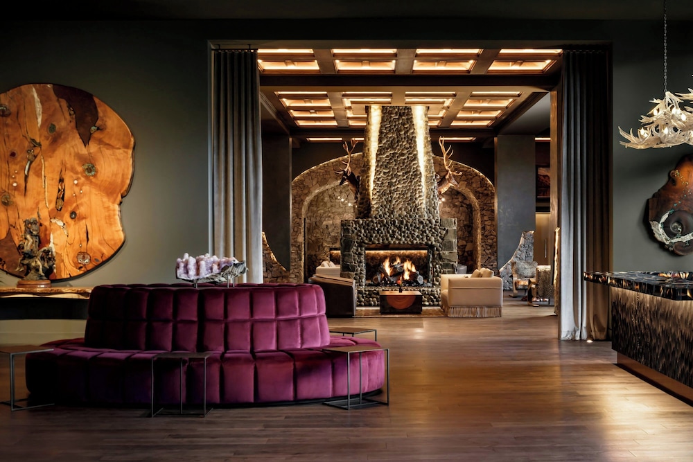 Grand Bohemian Lodge Greenville Autograph Collection - photo 2