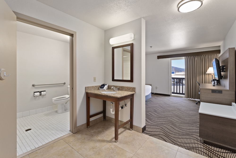 Sandpoint Hotel & Suites Downtown - photo 44