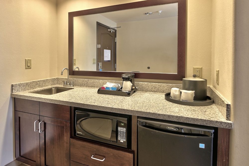 Hampton Inn & Suites Albuquerque North I 25 - photo 10