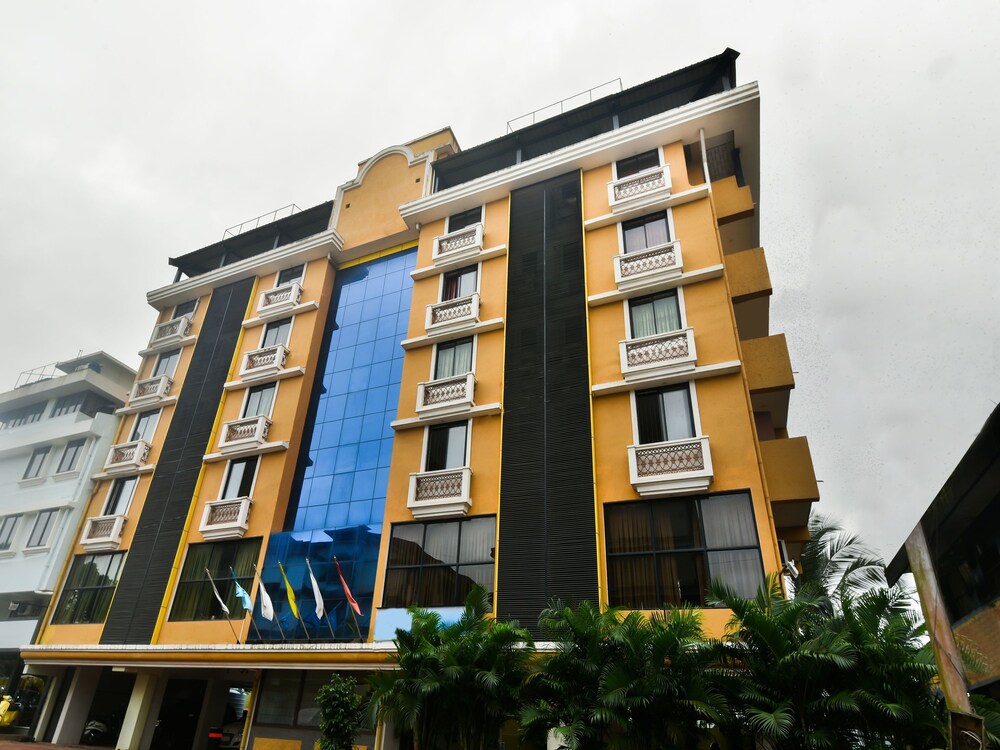 Oyo 17025 Hotel Go Goa in Madgaon, India