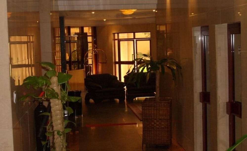 Valencia Hotels - last minute hotel in Abuja