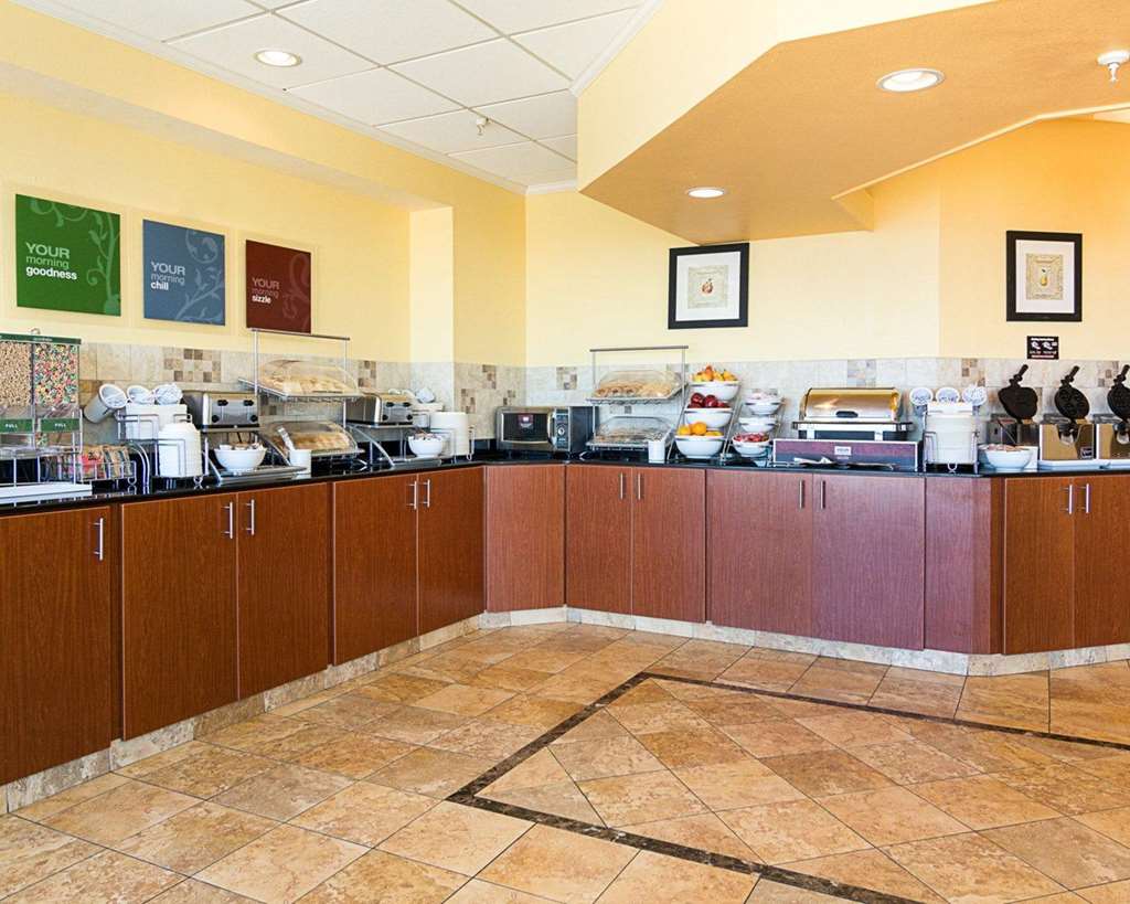 Comfort Suites Beachfront - photo 25