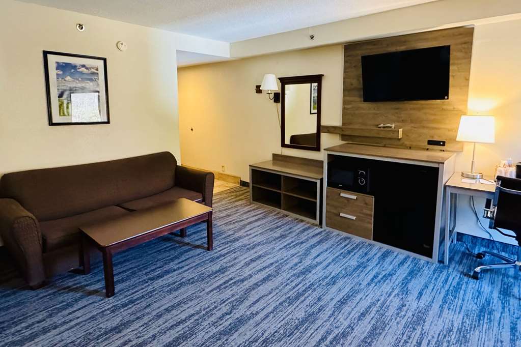 Quality Inn Danville University Area - photo 33