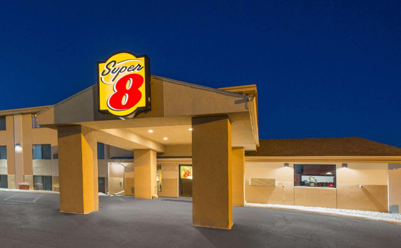 Super 8 by Wyndham Sioux City Morningside Area in Sioux City, United States