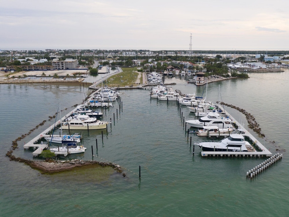 Marlin Bay Resort & Marina Managed by Elite Alliance Hospitality - photo 472