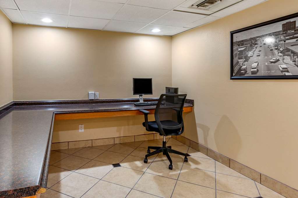 Clarion Inn and Suites Roswell NM - photo 19