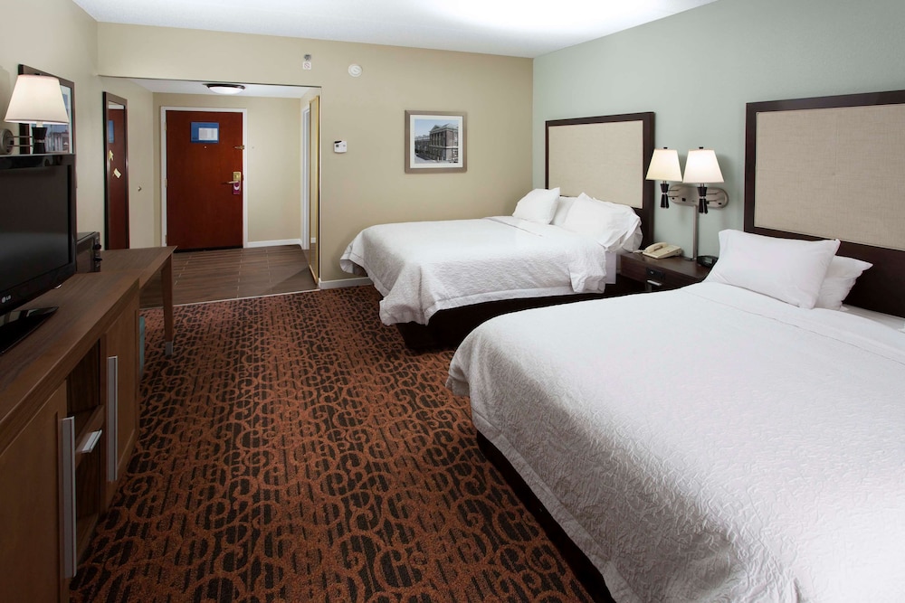 Hampton Inn by Hilton Troy - photo 13