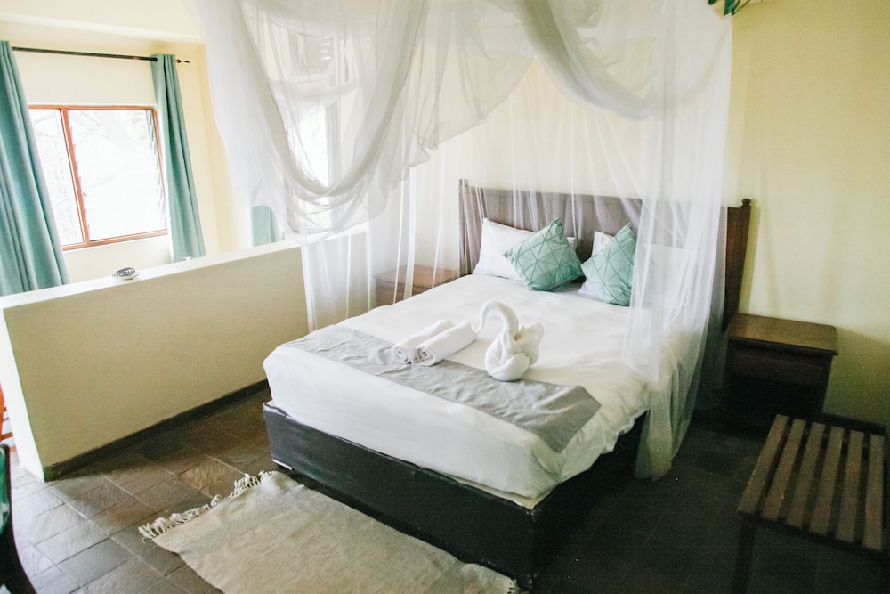 Cutty Sark Lodge — Kariba — photo 4
