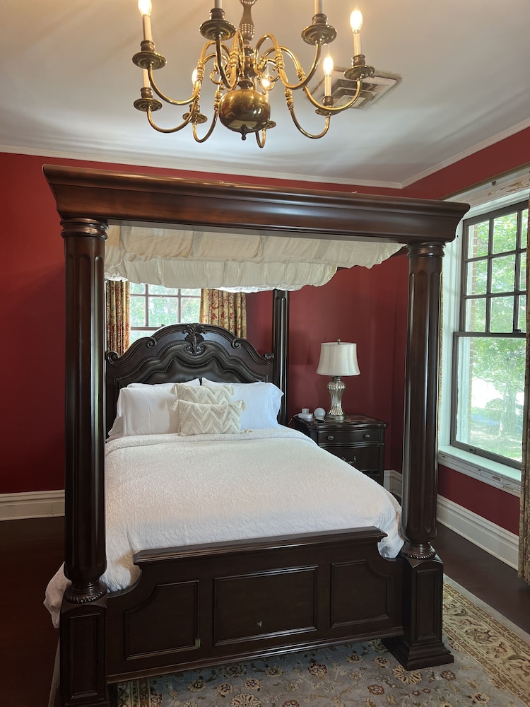 Huffman Manor Inn - photo 16