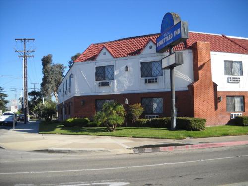 Palms Courtyard Inn - featured photo