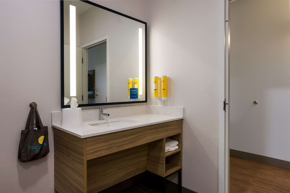 Tru by Hilton Traverse City - photo 32