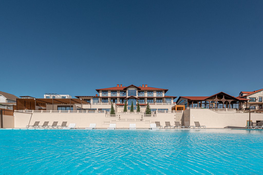 Shato Pino Hotel in Novorossiysk, Russia