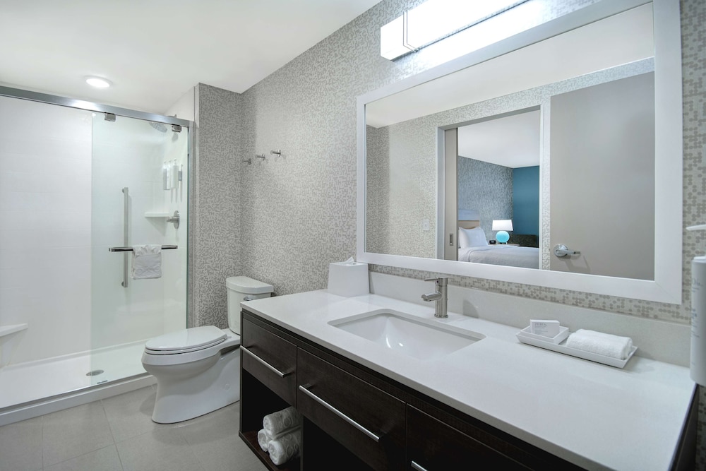 Home2 Suites by Hilton Grand Rapids Airport - photo 28