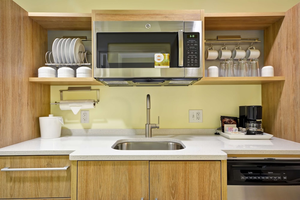 Home2 Suites by Hilton Dallas Addison - photo 16