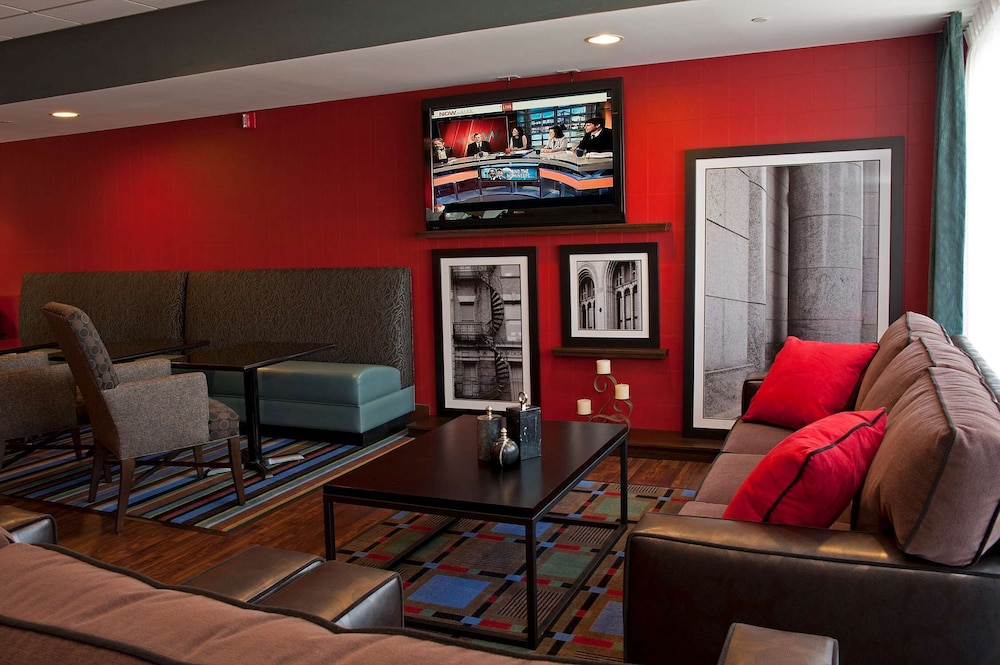 Hampton Inn Grand Rapids South - photo 10